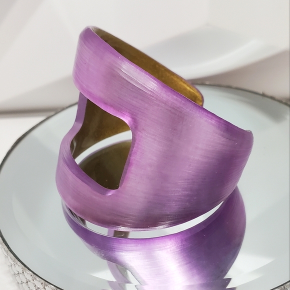 ALEXIS BITTAR Vintage & Rare Lavender Lucite Carved Cuff Bracelet - Picture 3 of 5